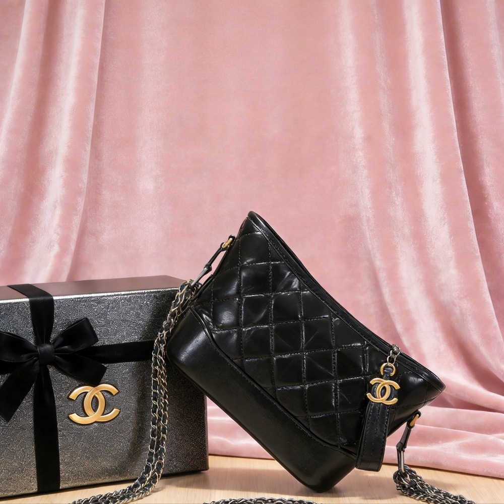 <AUTHENTIC>Chanel Gabrielle Hobo Small Bag in Black - Picture 5 of 6